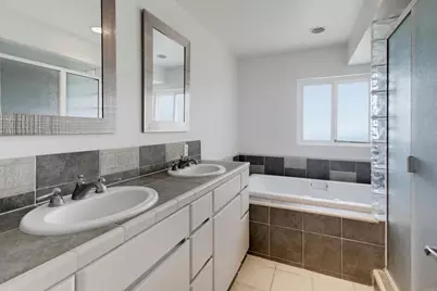 1660 62 Neptune Avenue, Encinitas, CA 92024 - Photo 22