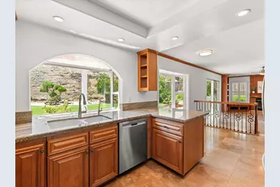 10661 Bernabe Drive, San Diego, CA 92129 - Photo 12