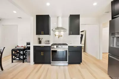 1319 Knowles Avenue, Carlsbad, CA 92008 - Photo 12