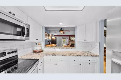 6854 Maple Leaf Dr, Carlsbad, CA 92011 - Photo 12