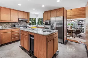 279 1/4 Hillcrest Dr, Encinitas, CA 92024 - Photo 12