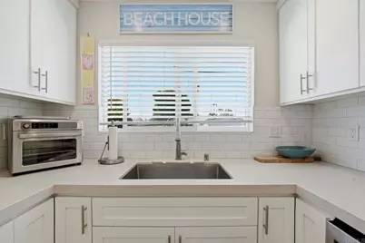 1839 Freda Lane, Cardiff by the Sea, CA 92007 - Photo 12