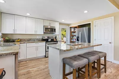 5741 Rainbow Heights Road, Fallbrook, CA 92028 - Photo 6