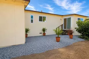 1843 Canyon Heights Rd, Fallbrook, CA 92028 - Photo 2