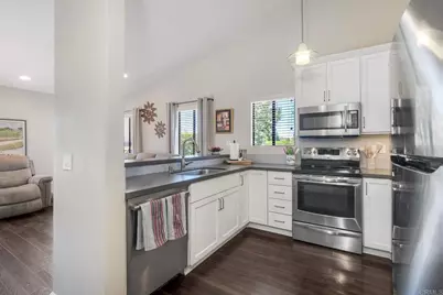 17877 Avenida Cordillera, San Diego, CA 92128 - Photo 6