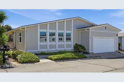 623 Via Santa Cruz, Vista, CA 92081 - Photo 2