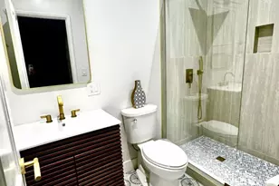 1700 1702-1704 Glendon Ave, Los Angeles, CA 90024 - Photo 14