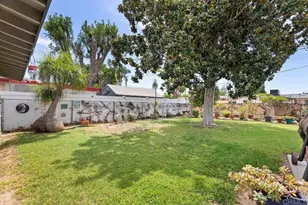 2028 W Maple Ave, Orange, CA 92868 - Photo 4