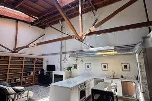 1046 Princeton Dr, Marina del Rey, CA 90292 - Photo 8