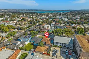 1960 Emerald St, San Diego, CA 92109 - Photo 36
