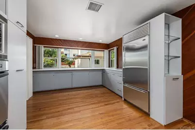 1960 Emerald Street, San Diego, CA 92109 - Photo 12
