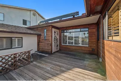 1960 Emerald Street, San Diego, CA 92109 - Photo 4