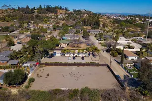 639-41 Kaylyn Way, San Marcos, CA 92069 - Photo 2