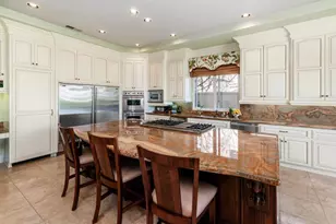 7104 Aviara Dr, Carlsbad, CA 92011 - Photo 16