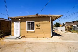 1304 W 93rd St, Los Angeles, CA 90044 - Photo 18