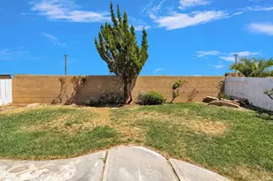 13523 Merry Oaks, Victorville, CA 92392 - Photo 44