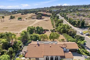 1745 Hummingbird Rd, Carlsbad, CA 92011 - Photo 70