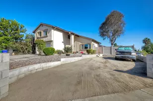 4608 Vinyard St, Oceanside, CA 92057 - Photo 4