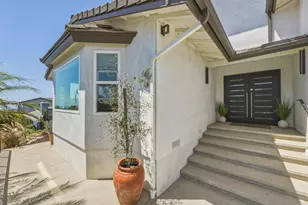 2140 Janis Way, Carlsbad, CA 92008 - Photo 2