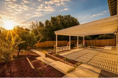 361 E Indian Rock Road, Vista, CA 92084 - Photo 2