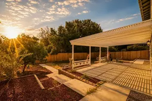 361 E Indian Rock Rd, Vista, CA 92084 - Photo 2