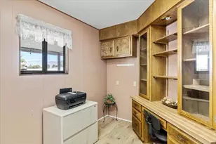 1300 W Menlo Ave, Hemet, CA 92543 - Photo 28