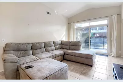 26030 Fox Run Ct, Murrieta, CA 92563 - Photo 6