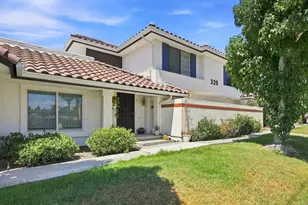 320 Grapevine Rd, Vista, CA 92083 - Photo 2
