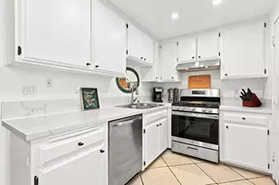 320 Grapevine Rd, Vista, CA 92083 - Photo 8