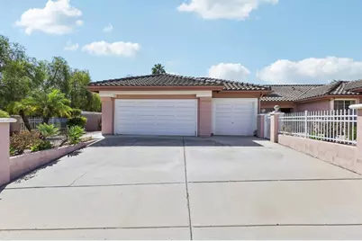 638 Cantara Lane, Vista, CA 92081 - Photo 2
