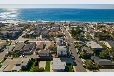 245 Hemlock Avenue, Carlsbad, CA 92008 - Photo 2