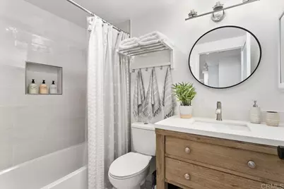 245 Hemlock Avenue, Carlsbad, CA 92008 - Photo 28