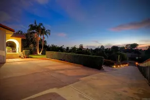 2185 Hawley Dr, Vista, CA 92084 - Photo 44