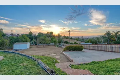 2185 Hawley Drive, Vista, CA 92084 - Photo 38