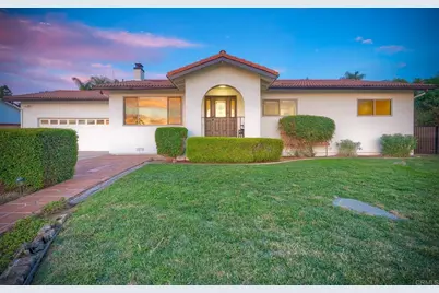 2185 Hawley Drive, Vista, CA 92084 - Photo 2