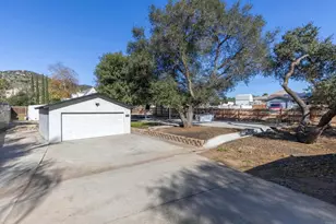10292 Canyon Dr, Escondido, CA 92026 - Photo 2