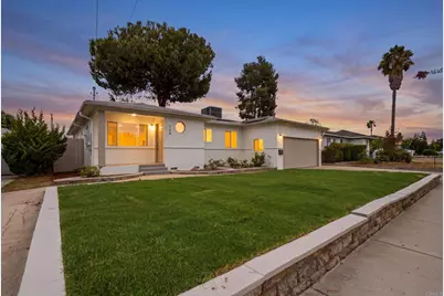 704 Goldenrod Street, Escondido, CA 92027 - Photo 2