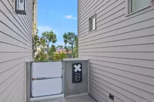 2687 State St, Carlsbad, CA 92008 - Photo 4