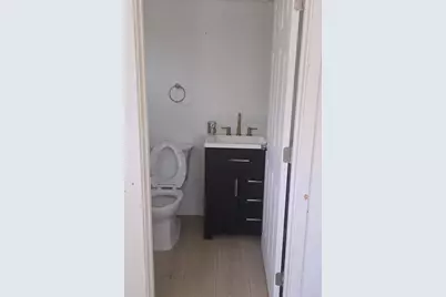 144 S Kenmore Avenue, Los Angeles, CA 90004 - Photo 26
