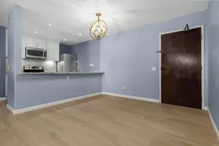 8324 Regents Rd, San Diego, CA 92122 - Photo 6