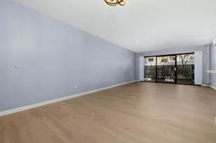 8324 Regents Rd, San Diego, CA 92122 - Photo 4