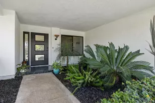 3855 Via Reposo, Rancho Santa Fe, CA 92091 - Photo 2