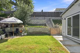235 Coneflower St, Encinitas, CA 92024 - Photo 16