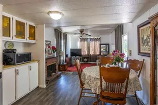 1010 E Bobier Dr, Vista, CA 92084 - Photo 4