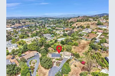 3056 Overhill Drive, Vista, CA 92084 - Photo 2