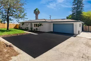 925 Maryland Dr, Vista, CA 92083 - Photo 1