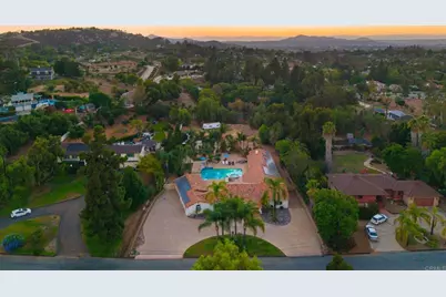 886 Singing Trails Drive, El Cajon, CA 92019 - Photo 4