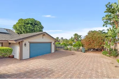 1092 Serena Way, San Marcos, CA 92078 - Photo 4