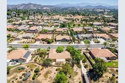 352 Tom McGuinness Jr Circle, Fallbrook, CA 92028 - Photo 42