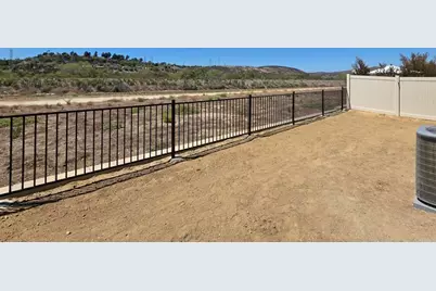 725 Kingbird Loop, Oceanside, CA 92058 - Photo 10